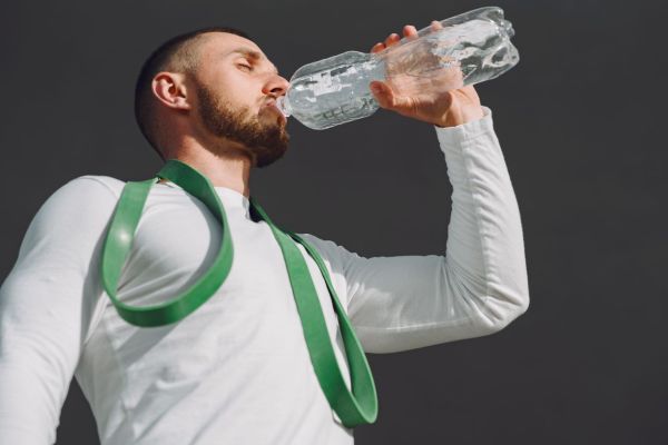 Hydratation et sport : l'équation gagnante pour mincir